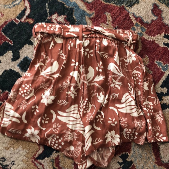 Cleobella Nicobar Shorts - Picture 4 of 4